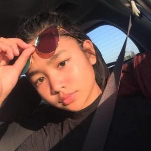 Meet your Posher, Charlize